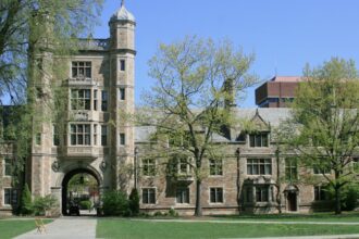 5 Best 529 Plans To Help Save For College