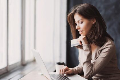 How To Use Credit Cards Wisely