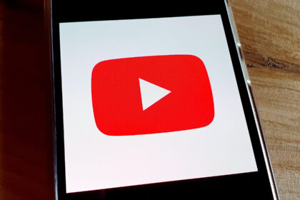 YouTube Tests AI Overviews In Search Results